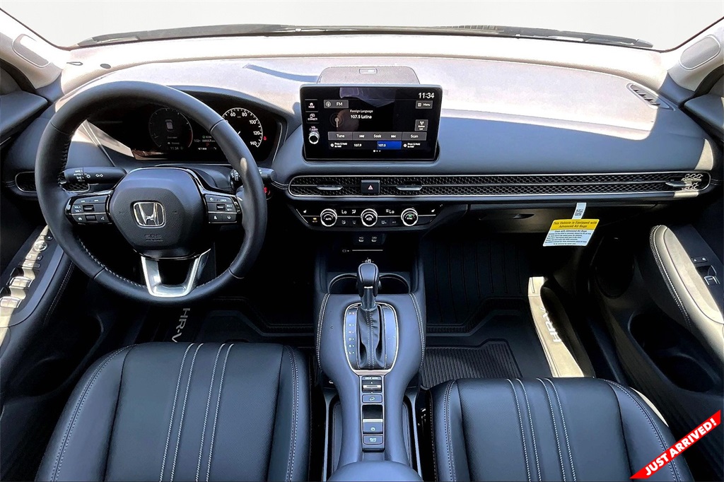 Vehicle image 9 of 12