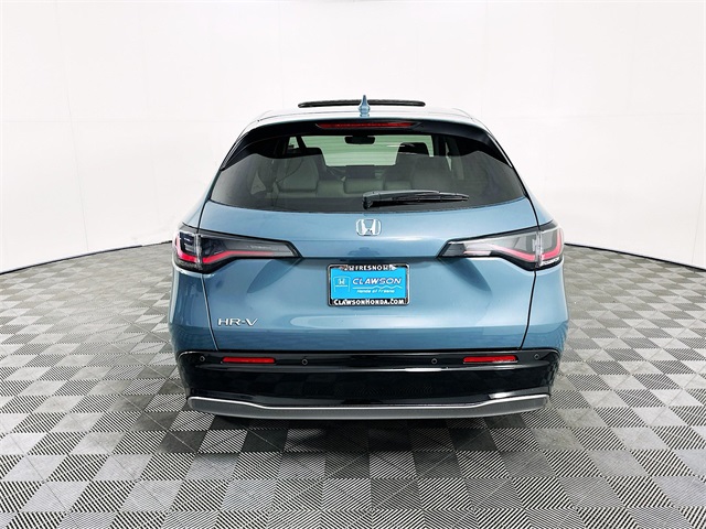 Vehicle image 5 of 28