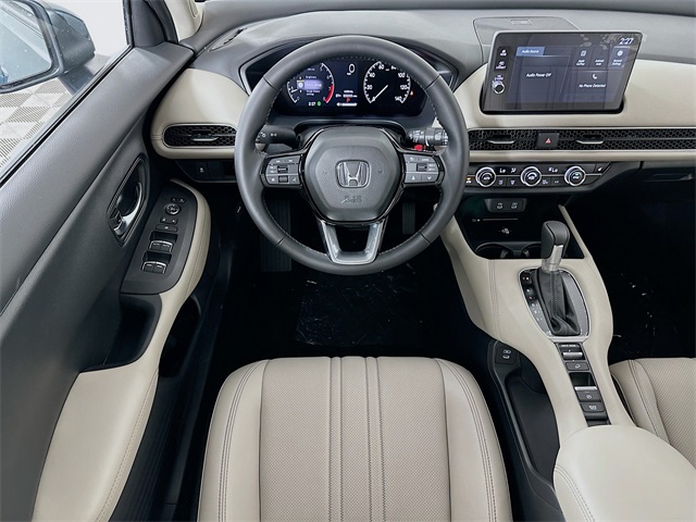 Vehicle image 18 of 28