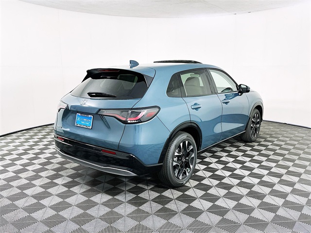 Vehicle image 4 of 28