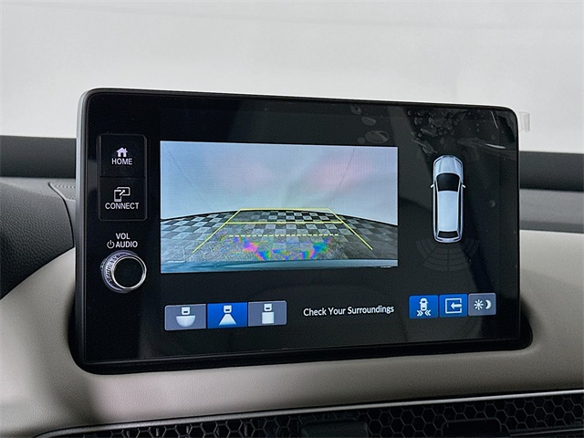 Vehicle image 22 of 28