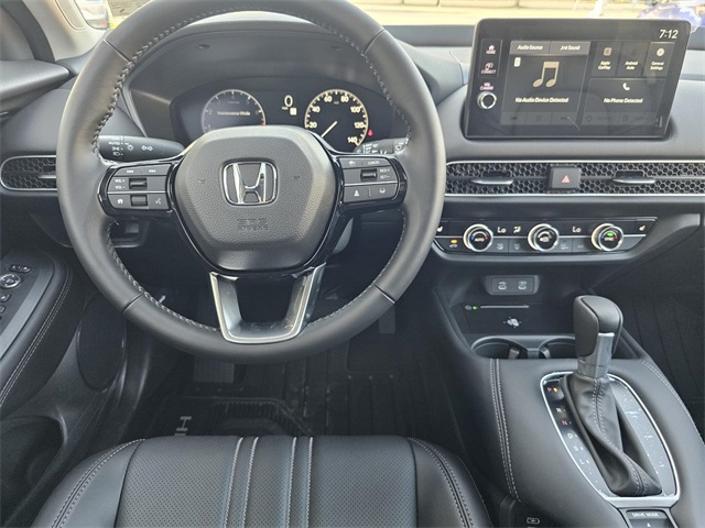 Vehicle image 12 of 23