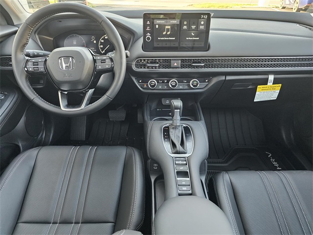 Vehicle image 11 of 23