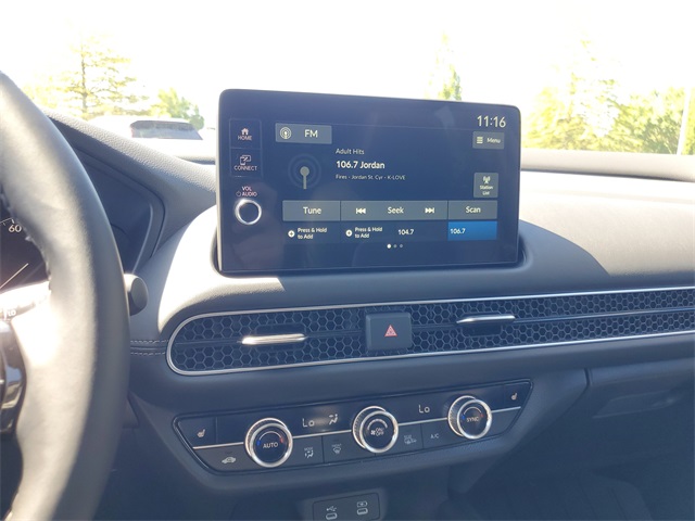 Vehicle image 18 of 31