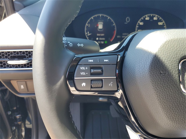 Vehicle image 15 of 31