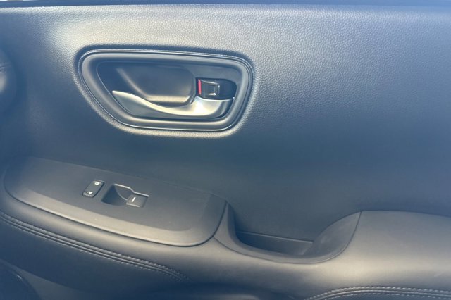 2026 Honda HR-V LX Image 20 of 32