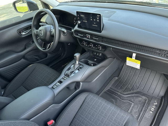 2026 Honda HR-V LX Image 17 of 31