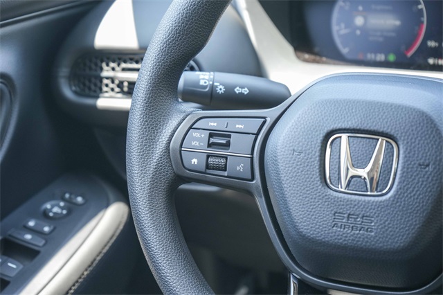 Vehicle image 21 of 35