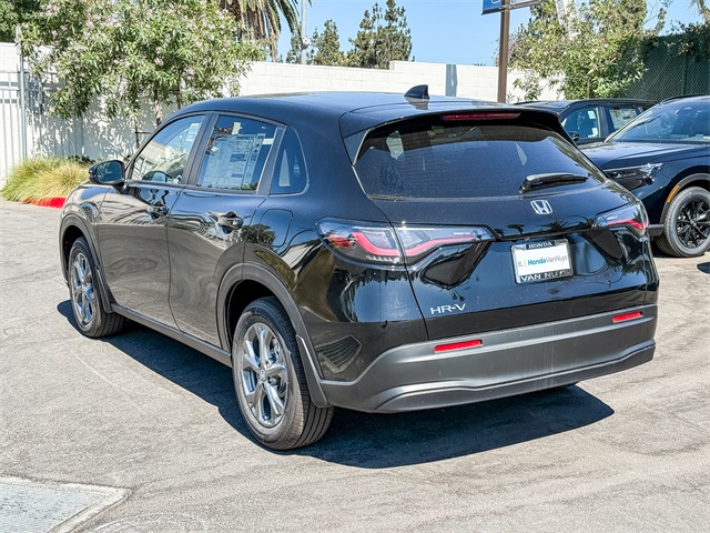 Vehicle image 10 of 35