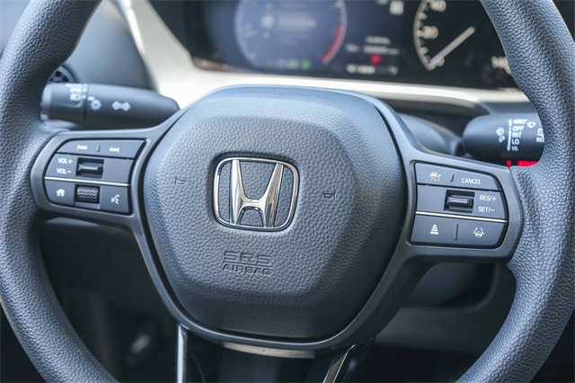 Vehicle image 19 of 35