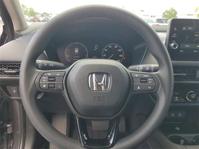 Vehicle image 17 of 31