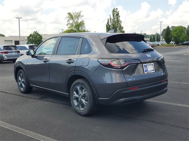 Vehicle image 7 of 31