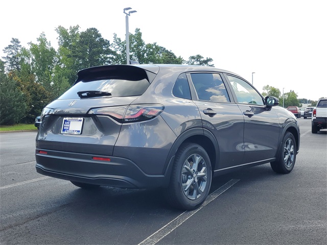 Vehicle image 5 of 31