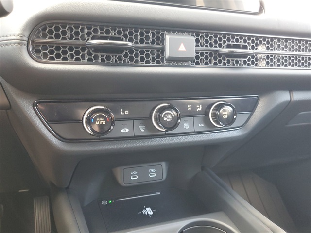 Vehicle image 29 of 31