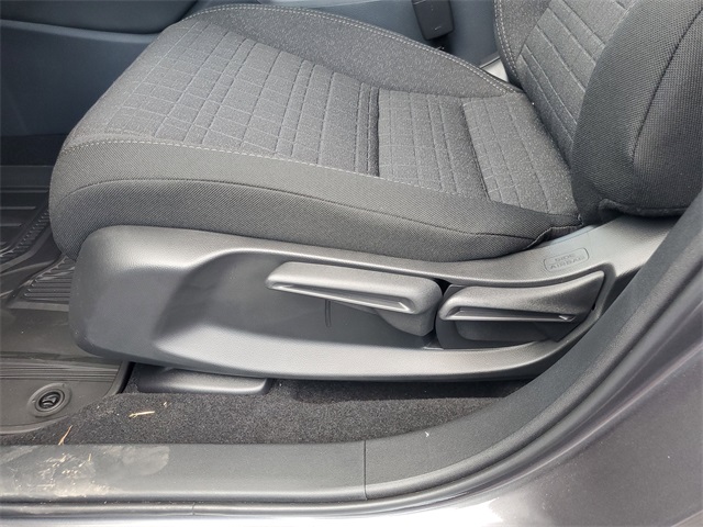 Vehicle image 26 of 31