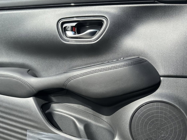 2026 Honda HR-V LX Image 25 of 31