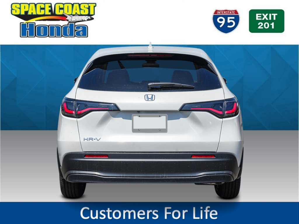 Vehicle image 5 of 13