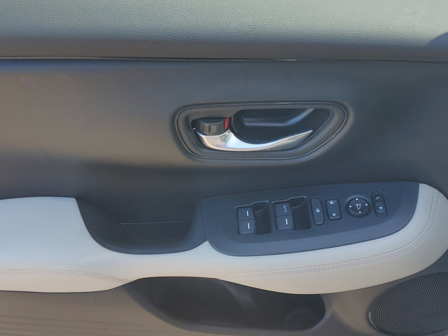 2026 Honda HR-V LX Image 25 of 32