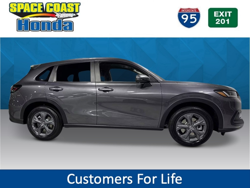 Vehicle image 4 of 27