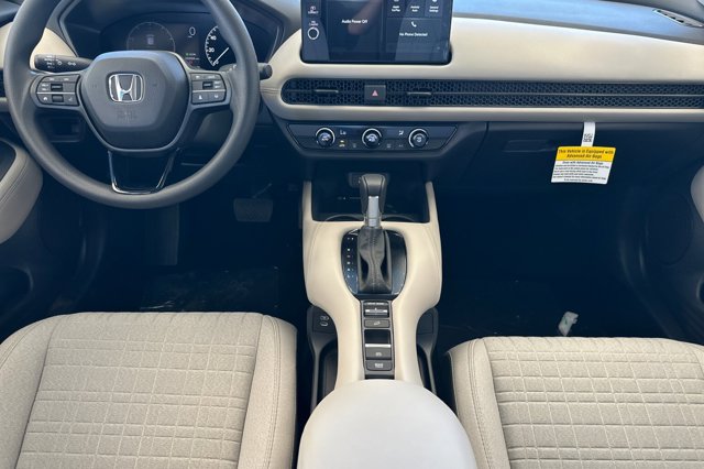Vehicle image 14 of 33