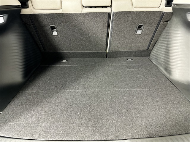 Vehicle image 9 of 23