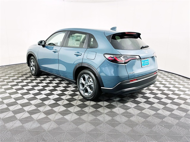 Vehicle image 7 of 23