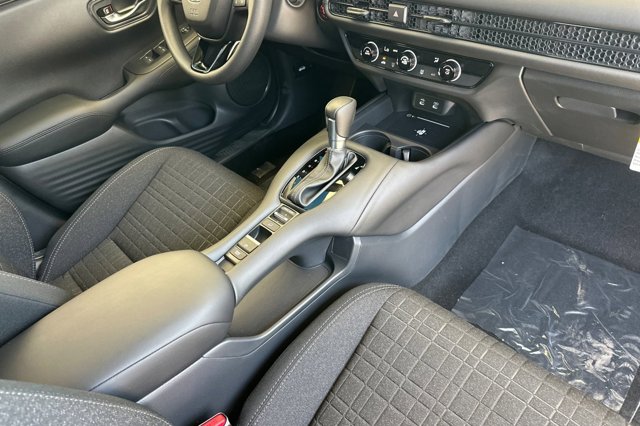 2026 Honda HR-V LX Image 19 of 34