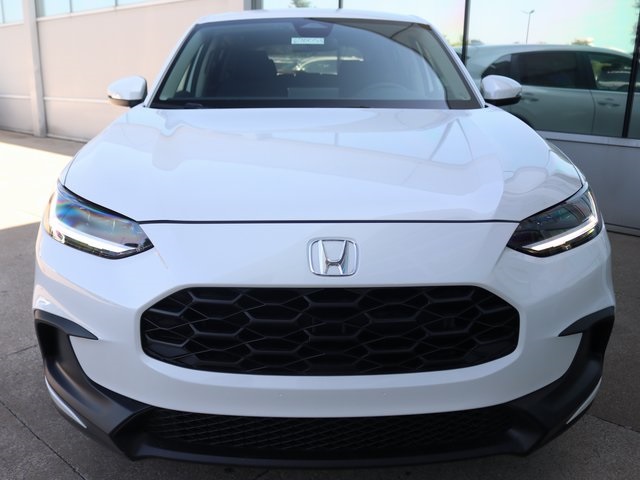 2026 Honda HR-V LX Image 2 of 29