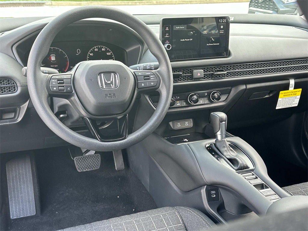 Vehicle image 10 of 18
