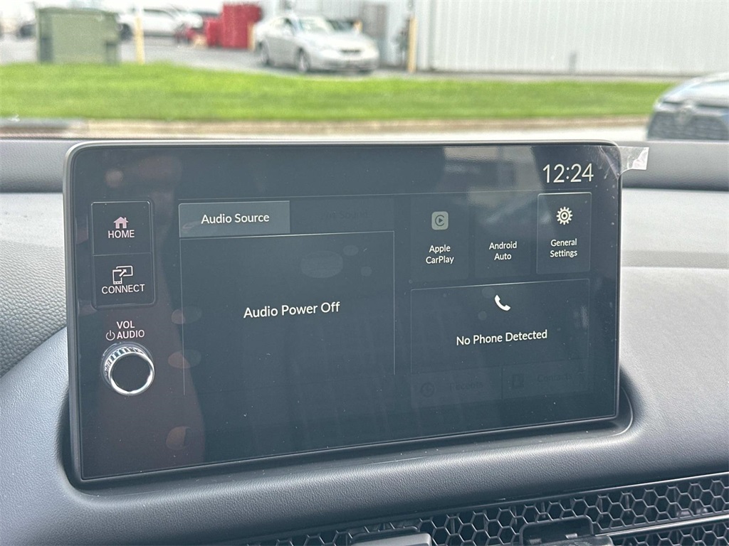 Vehicle image 13 of 18