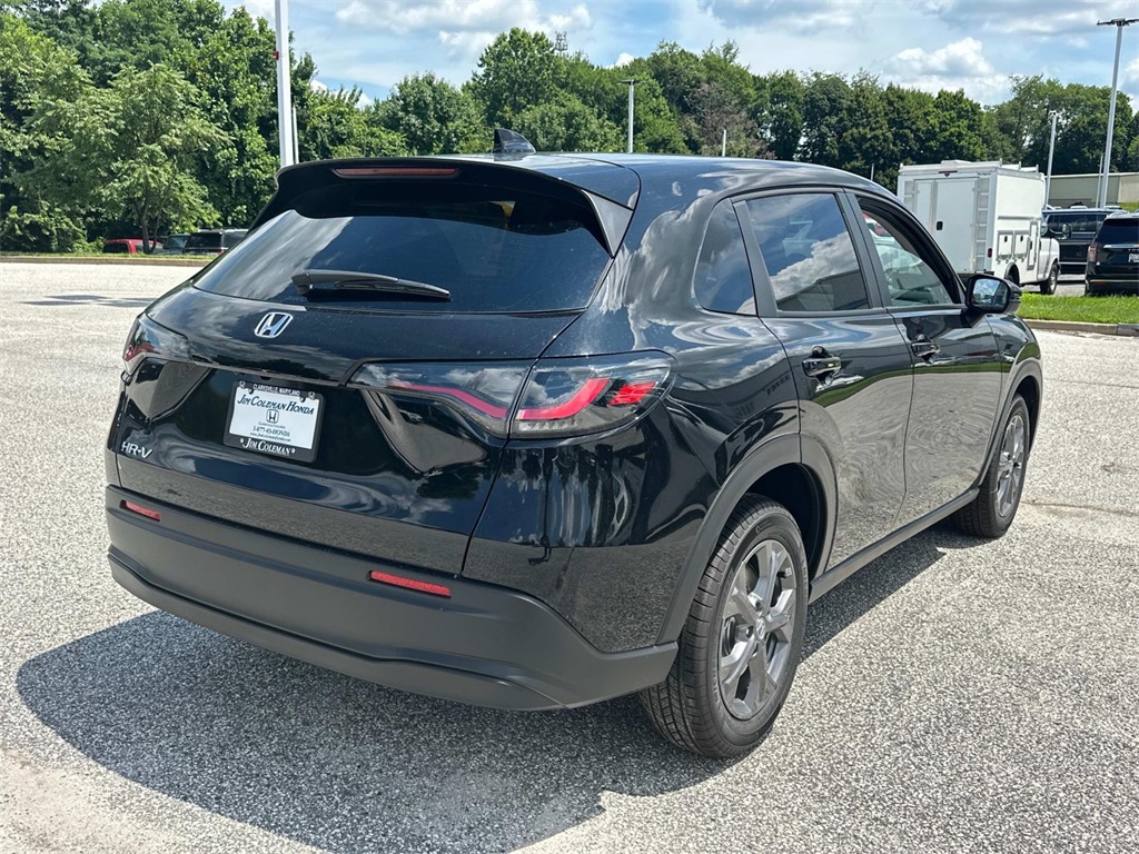 Vehicle image 4 of 18