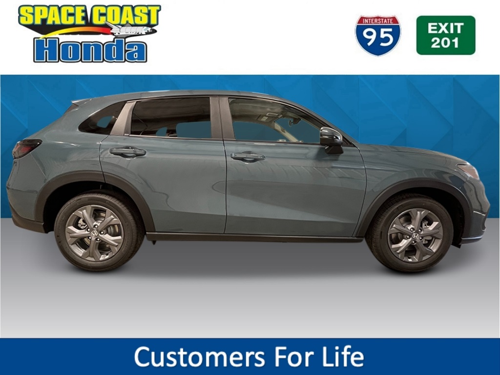 Vehicle image 4 of 20