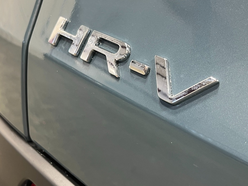 Vehicle image 18 of 20