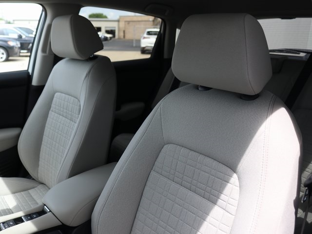 2026 Honda HR-V LX Image 9 of 27
