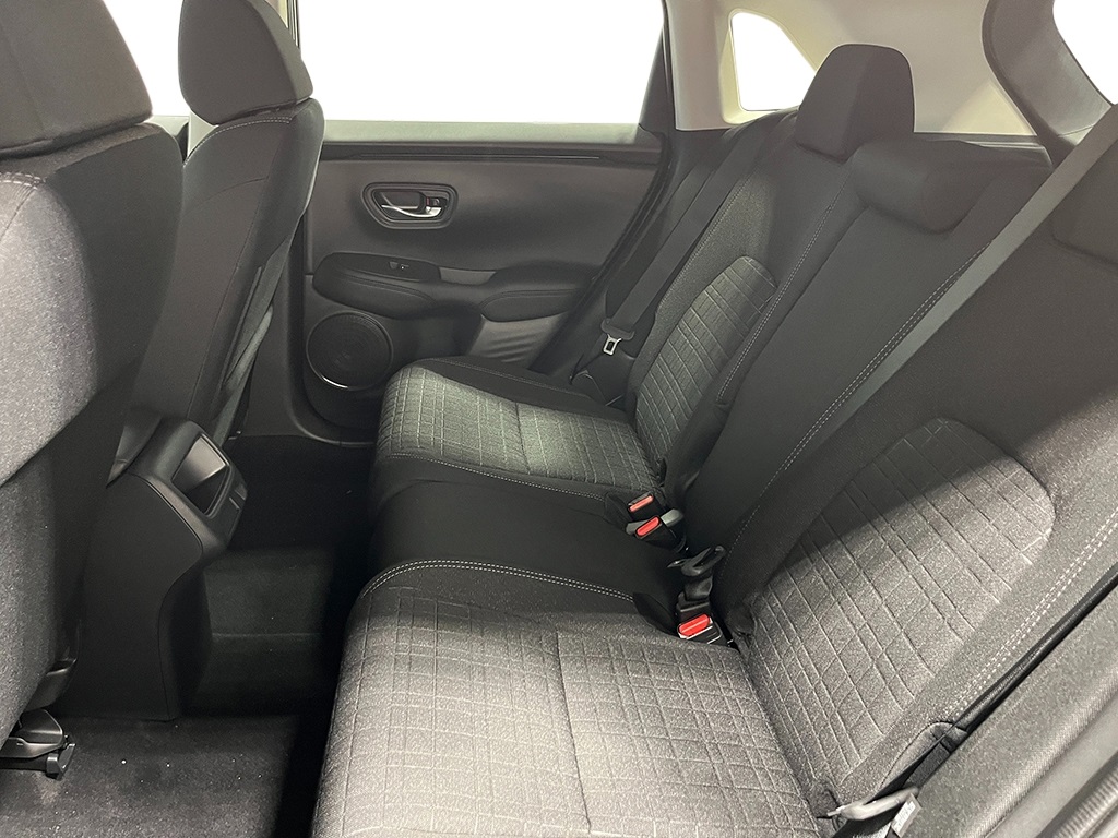 Vehicle image 11 of 20