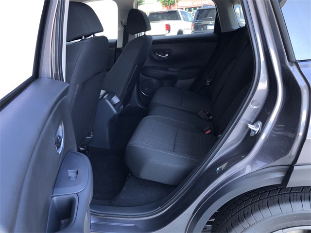 Vehicle image 12 of 14