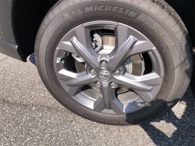 Vehicle image 7 of 14
