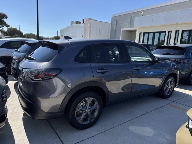 2026 Honda HR-V LX Image 2 of 11