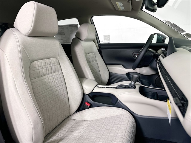 Vehicle image 13 of 23