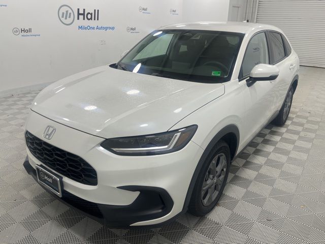 2026 Honda HR-V LX Image 1 of 16