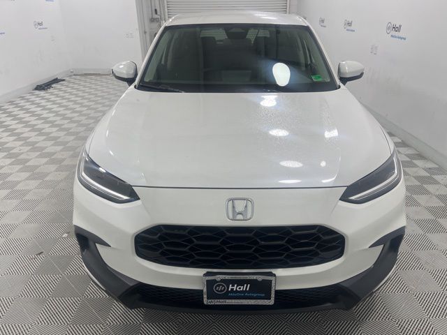 2026 Honda HR-V LX Image 2 of 16