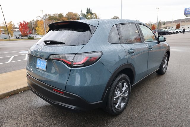 2026 Honda HR-V LX Image 9 of 39