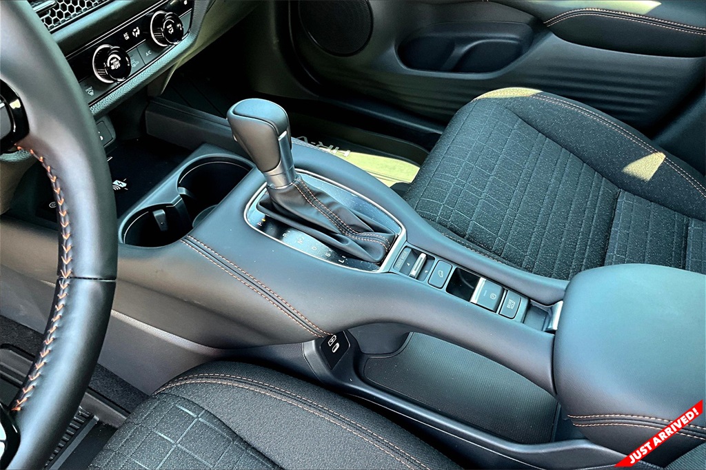 Vehicle image 12 of 12
