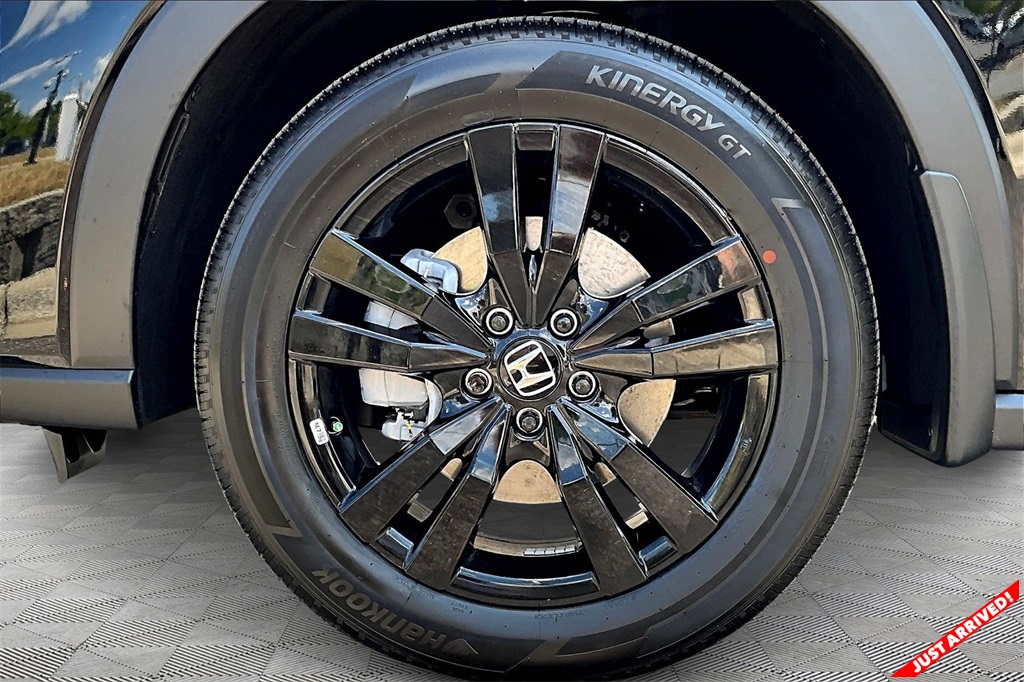 Vehicle image 6 of 12