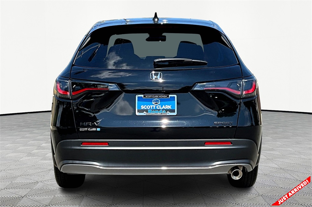 Vehicle image 3 of 12