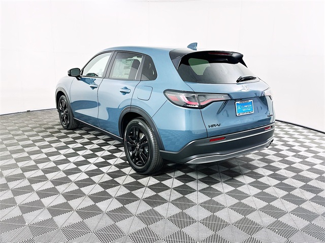 Vehicle image 7 of 24