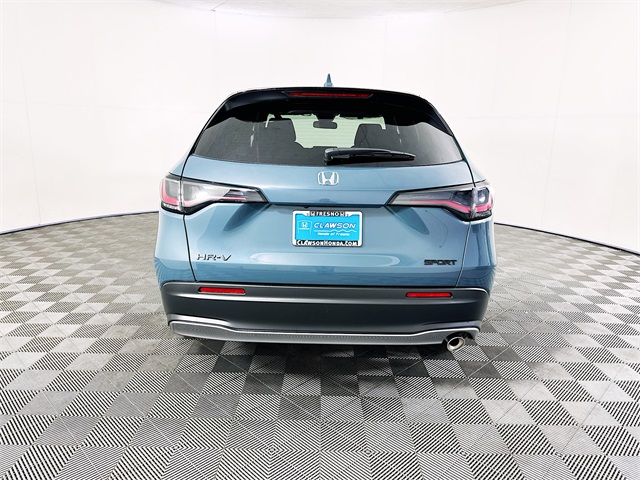 Vehicle image 6 of 24
