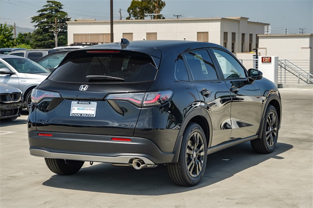 Vehicle image 6 of 36