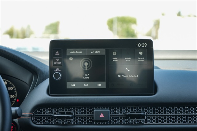 Vehicle image 21 of 36
