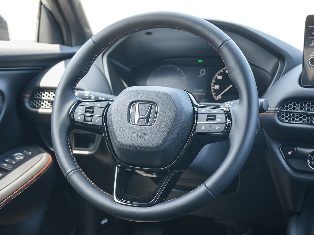 Vehicle image 15 of 17